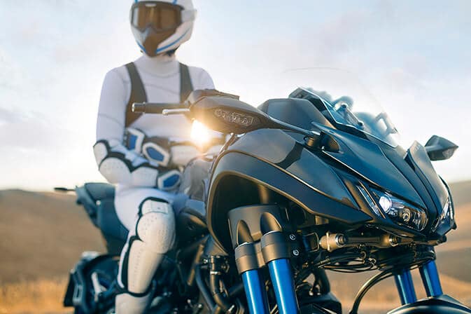 Elevando la Experiencia de Conducción: Un Vistazo Profundo a las Innovaciones Tecnológicas y Tendencias de Accesorios para Motocicletas en 2024 y Más Allá